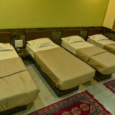 Pawan Executive Tuljapur Eksteriør bilde